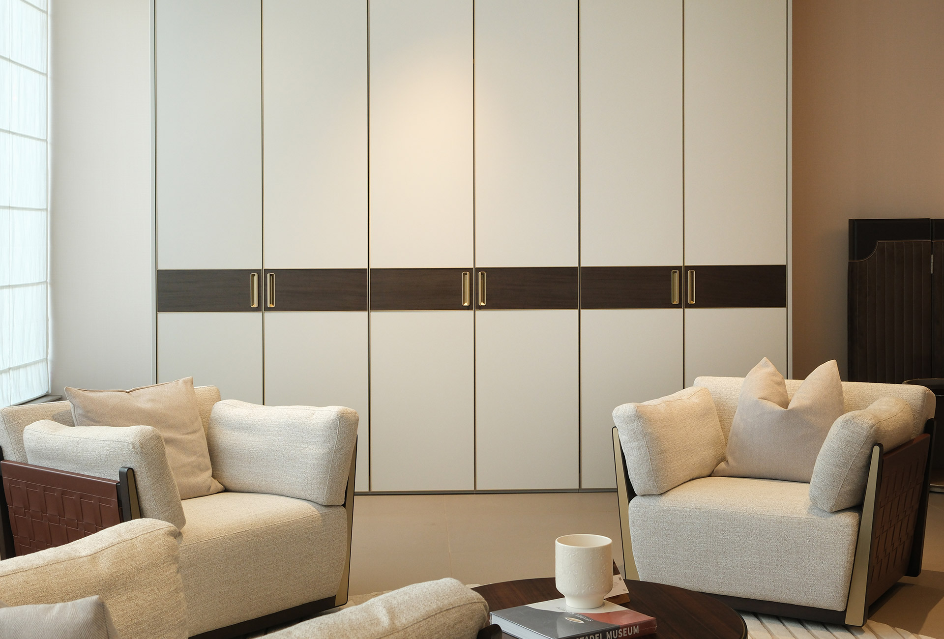 astoria banner id 04